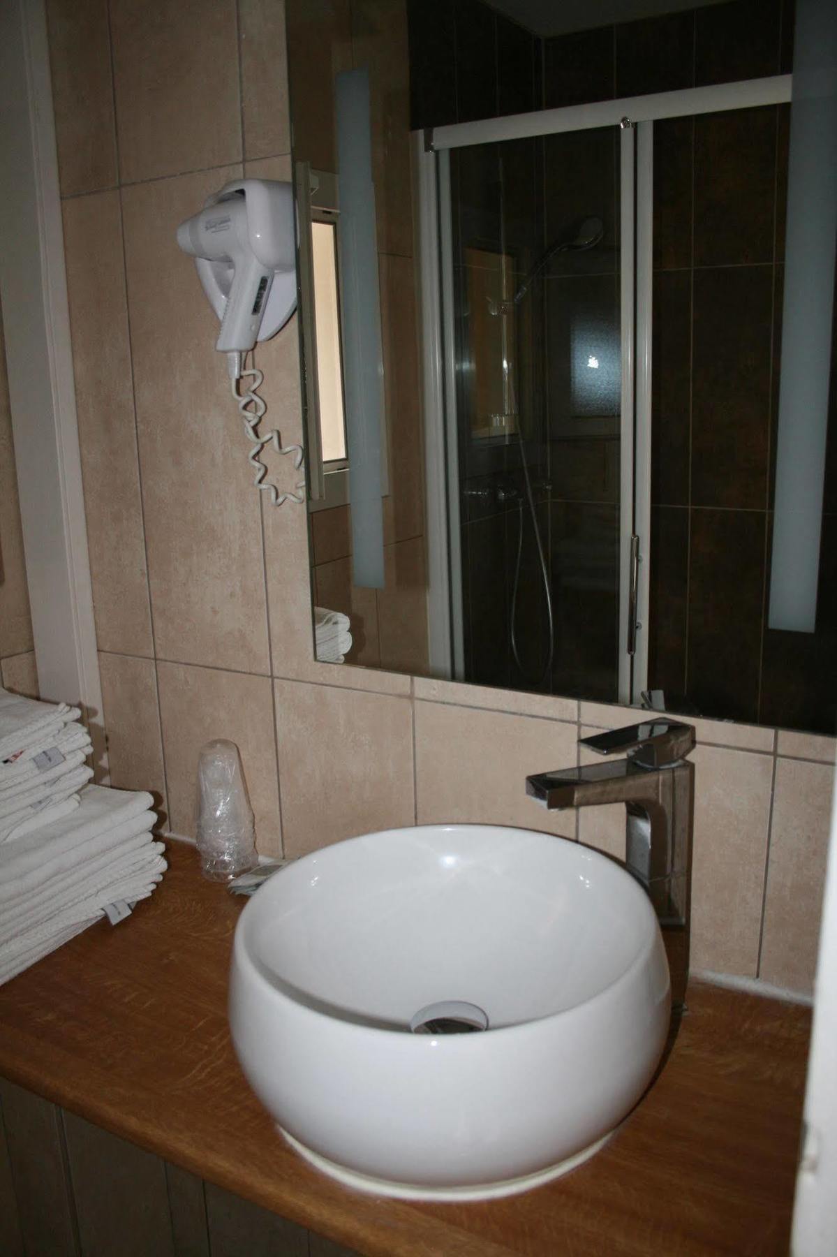 Hotel Le Chambellan Дижон Екстериор снимка